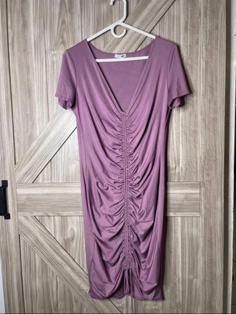Fashion Nova Mauve Ruched V-Neck Midi Dress